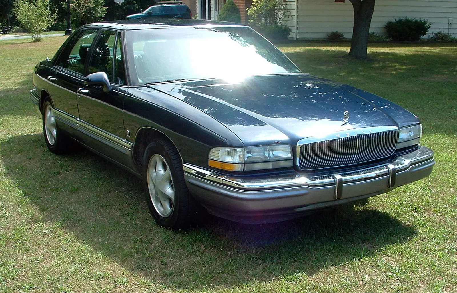 Buick Park Avenue Park Avenue 3.8 Supercharged Ultra 3