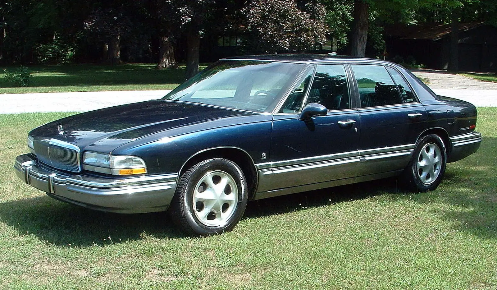 Buick Park Avenue Park Avenue 3.8 Supercharged Ultra 4