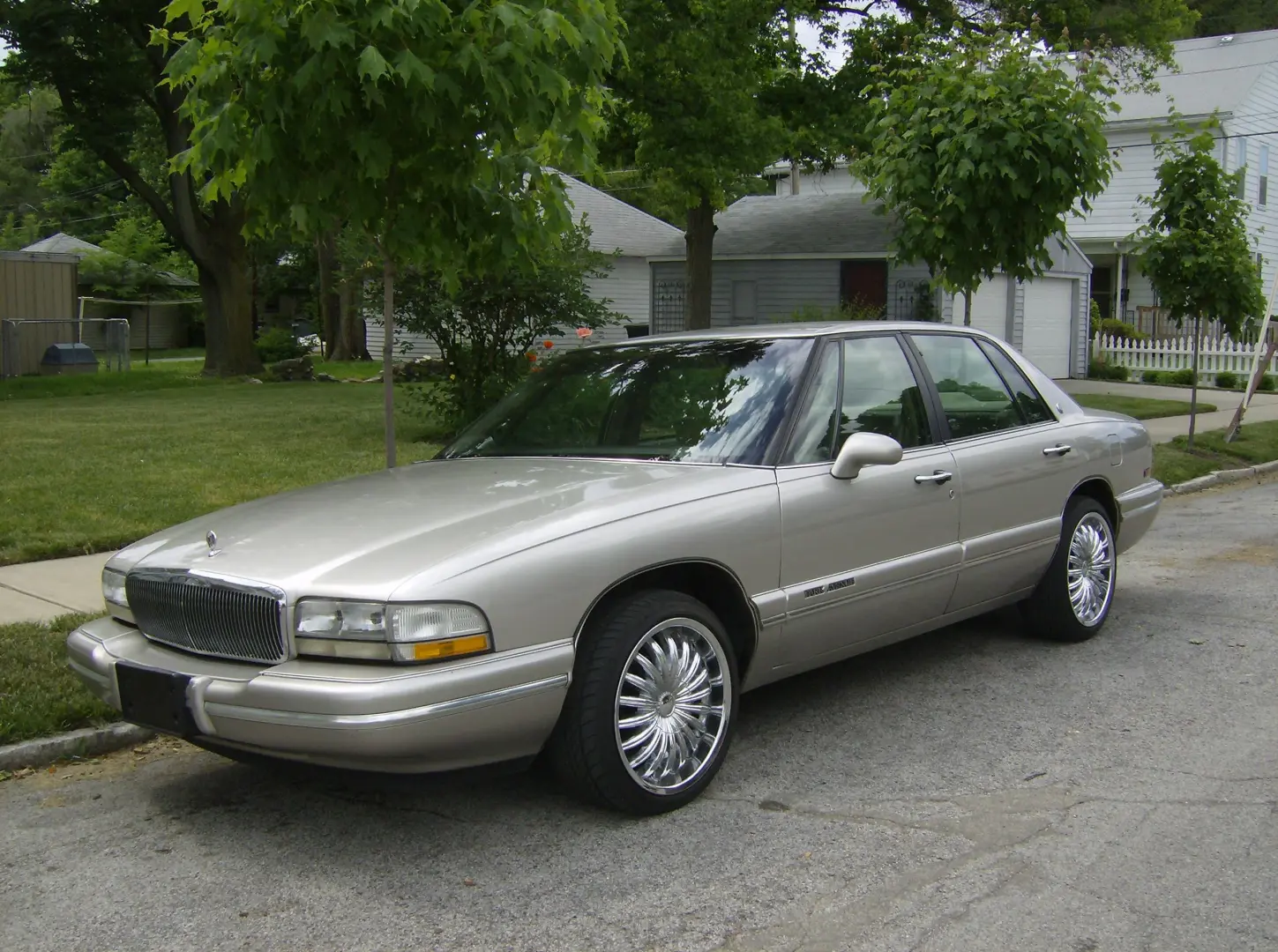 Buick Park Avenue Park Avenue 3.8 Supercharged Ultra 0