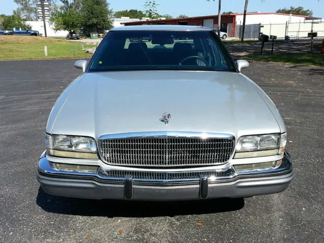 Buick Park Avenue Park Avenue 3.8 Ultra 4