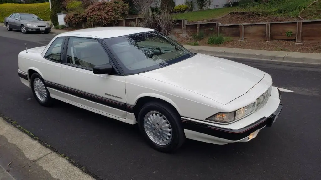 Buick Regal Regal 3.8 Grand Sport 4