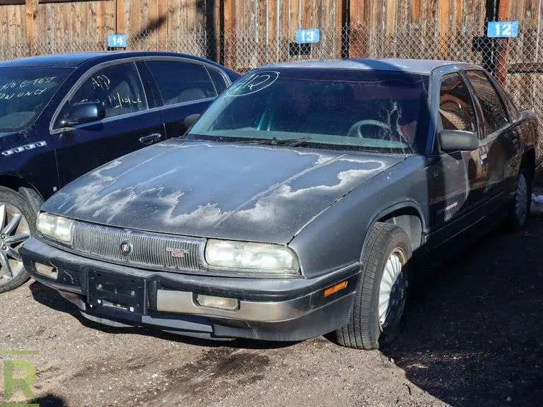 Buick Regal Regal 3.8 Grand Sport 2