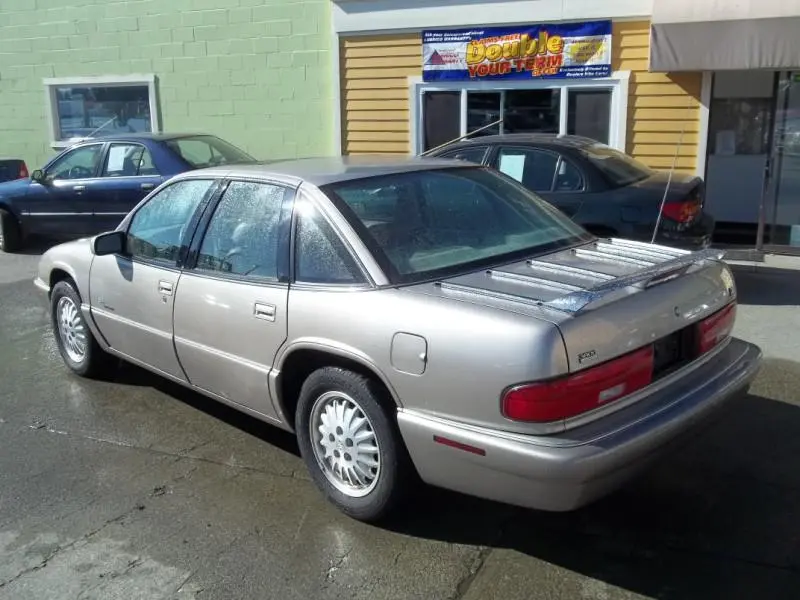 Buick Regal Regal 3.8 Grand Sport 1