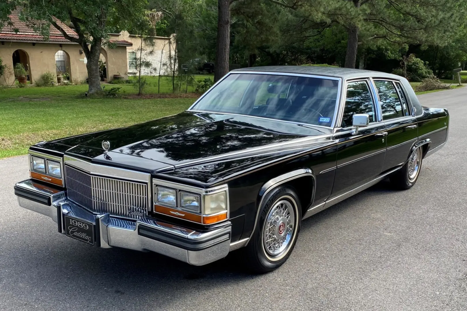 Cadillac Brougham Brougham 5.0 STD 1