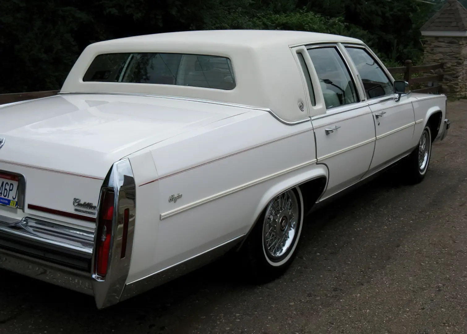 Cadillac Brougham Brougham 5.0 STD 0