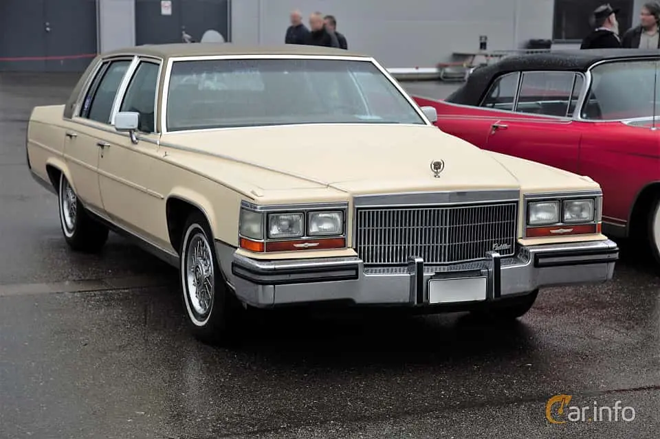 Cadillac Brougham Brougham 5.0 STD 4