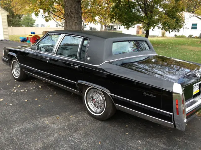Cadillac Brougham Brougham 5.7 STD 2