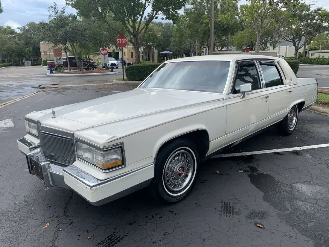 Cadillac Brougham Brougham 5.7 STD 5