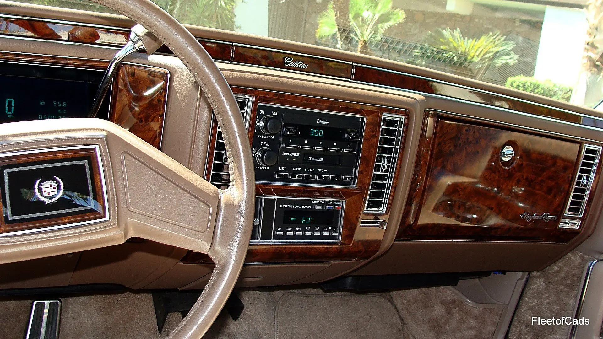 Cadillac Brougham Brougham 5.7 STD 3