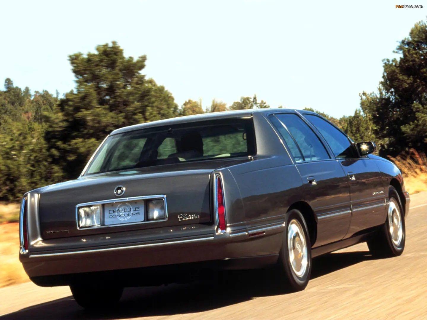 Cadillac  Deville 4.6 Concours 2