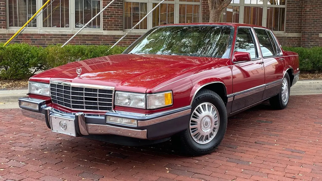 Cadillac  Deville 4.9 STD 4