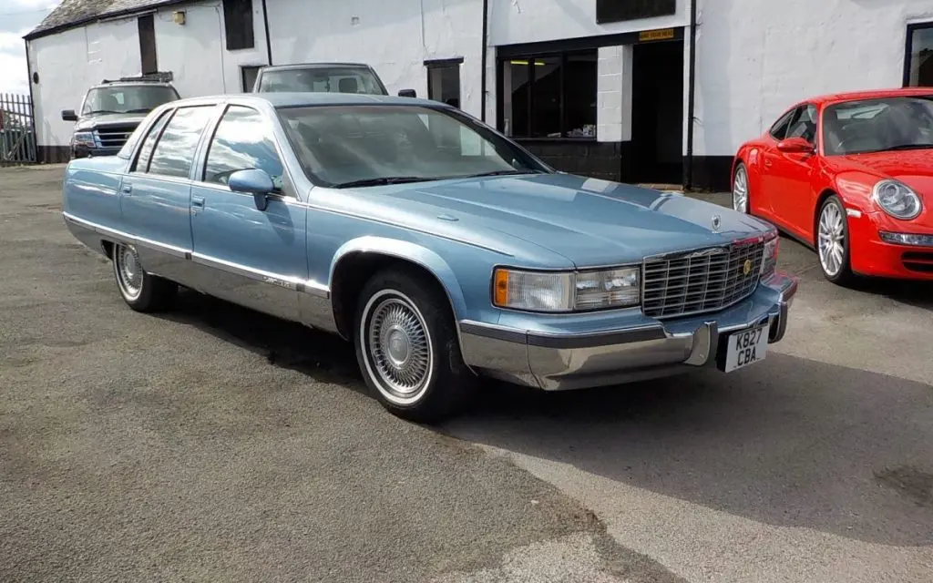 Cadillac Fleetwood Fleetwood 5.7 STD 0