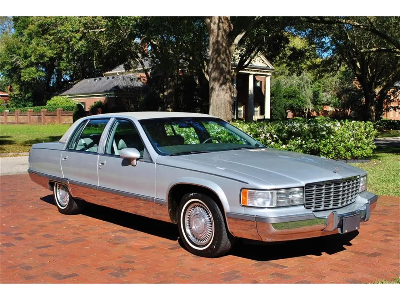 Cadillac Fleetwood Fleetwood 5.7 STD 1