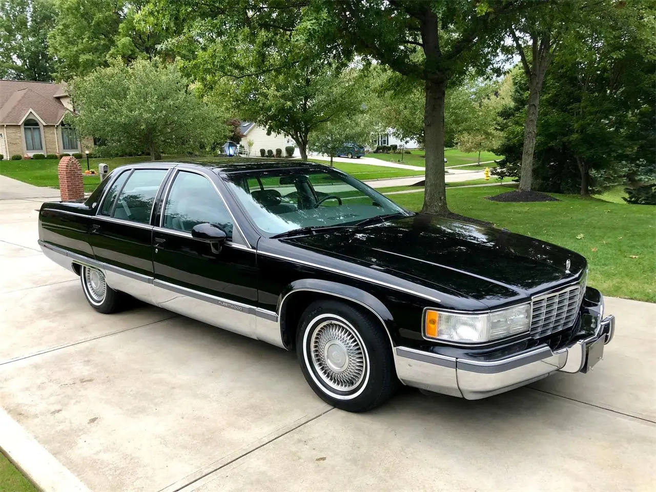 Cadillac Fleetwood Fleetwood 5.7 STD 1