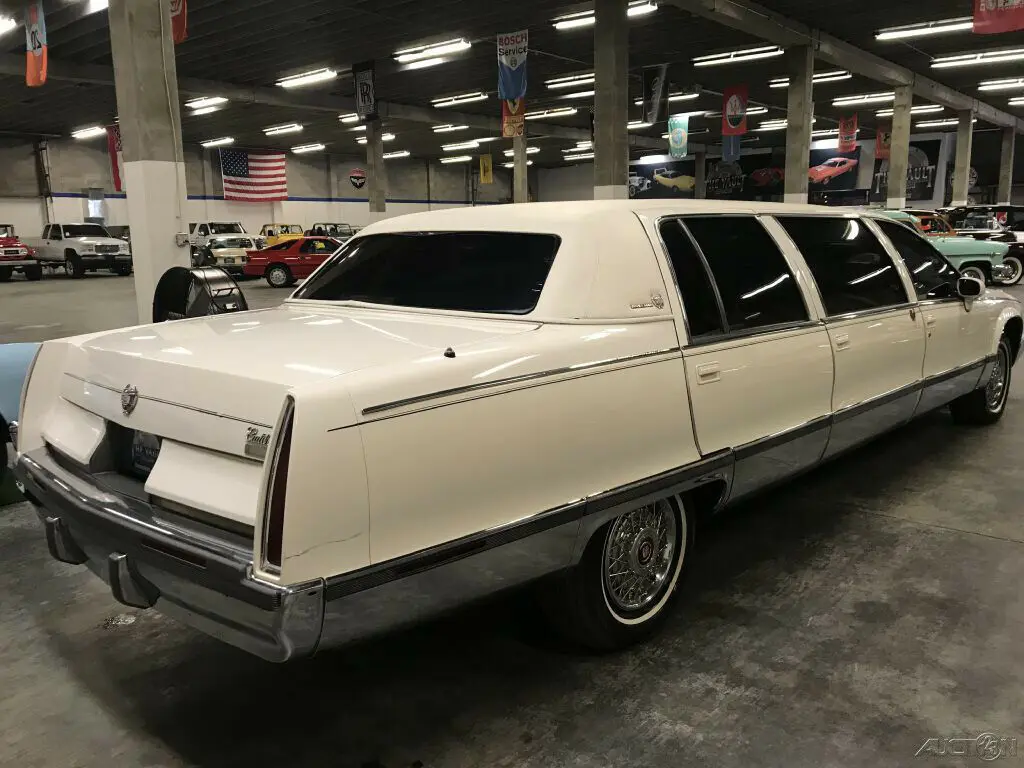 Cadillac Fleetwood Fleetwood 5.7 STD 3