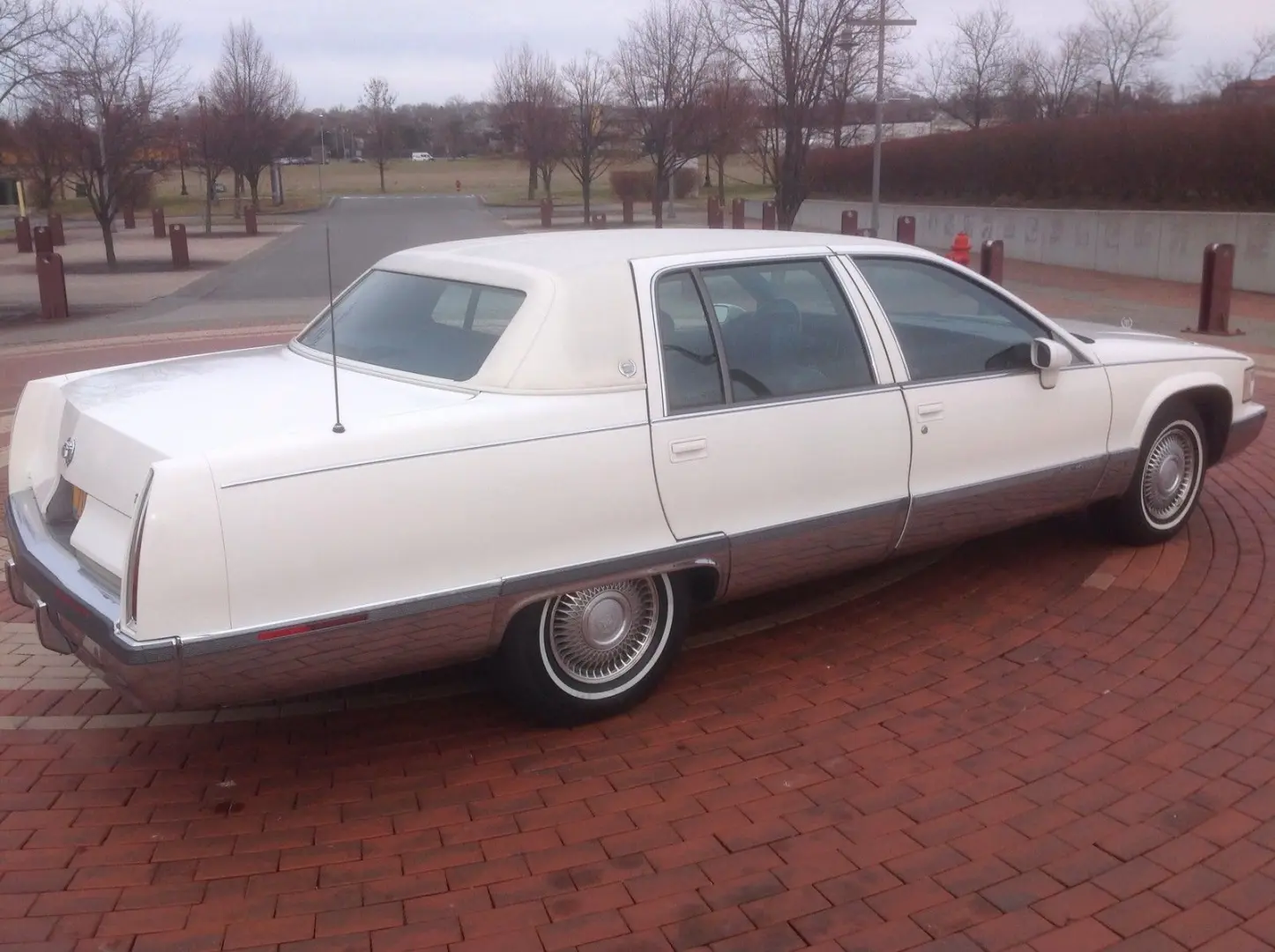 Cadillac Fleetwood Fleetwood 5.7 STD 5