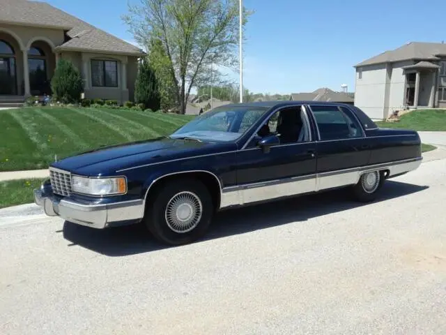 Cadillac Fleetwood Fleetwood 5.7 STD 1