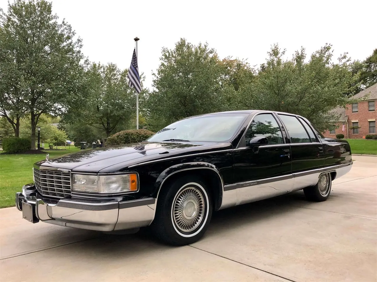 Cadillac Fleetwood Fleetwood 5.7 STD 2