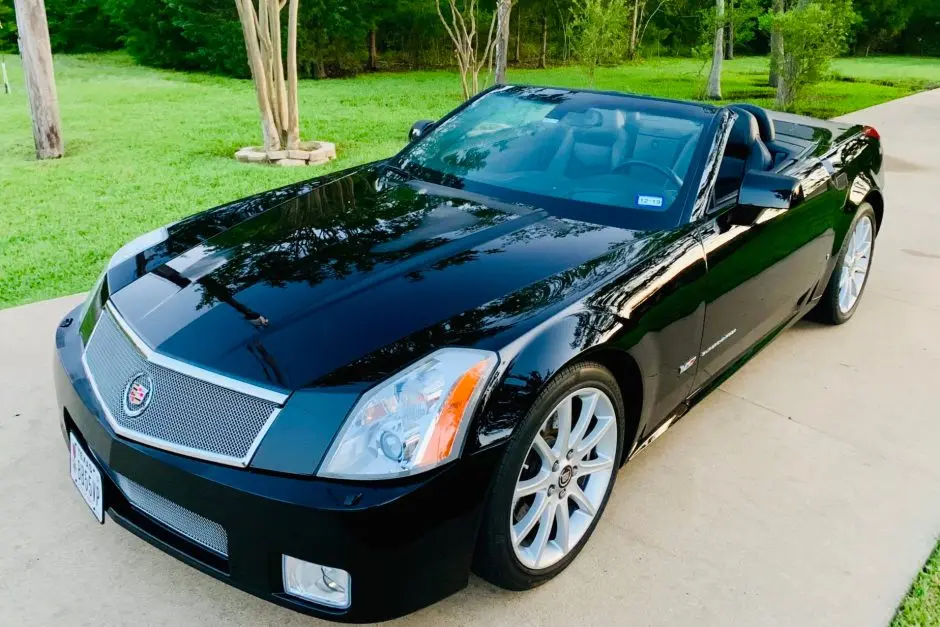 Cadillac XLR XLR 4.4 V8 Supercharged 2