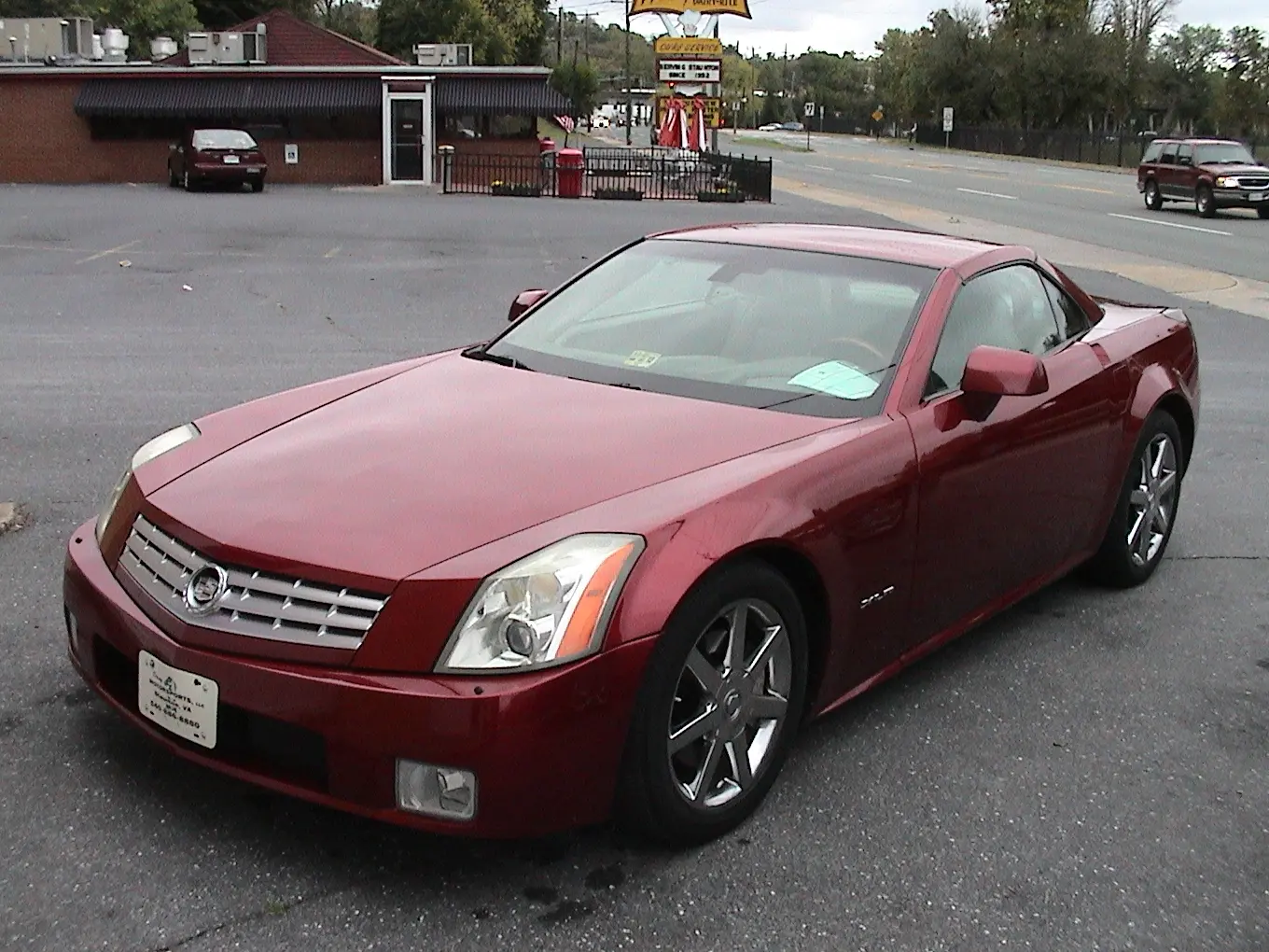 Cadillac XLR XLR 4.4 V8 Supercharged 6