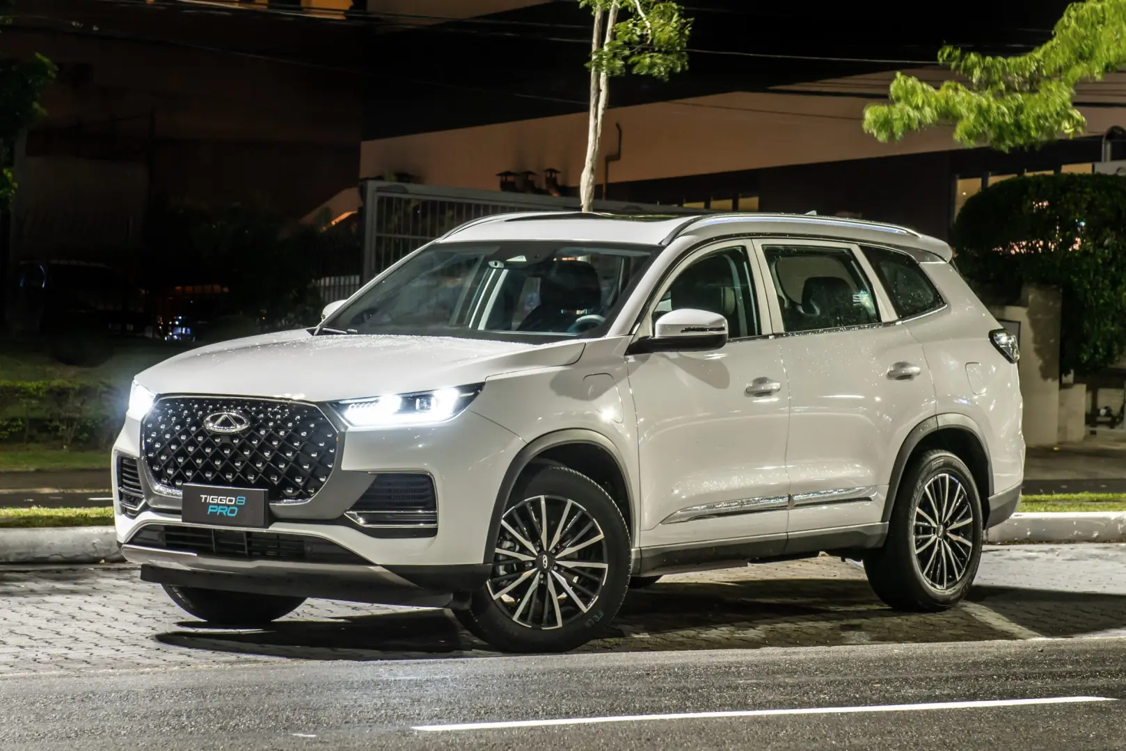 Chery  Tiggo8 Pro 1.6 TGDI Luxury 2
