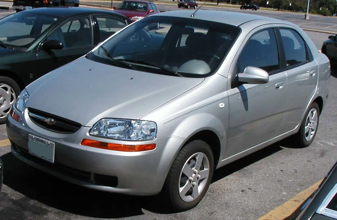 Chevrolet Aveo Aveo 1.2 SE 6