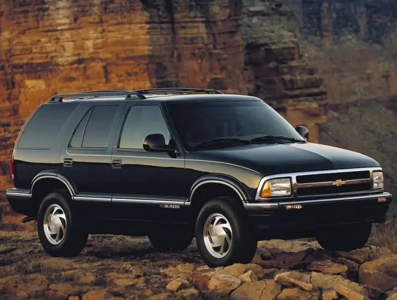 Chevrolet Blazer Blazer 4.3 V6 4WD Base 2