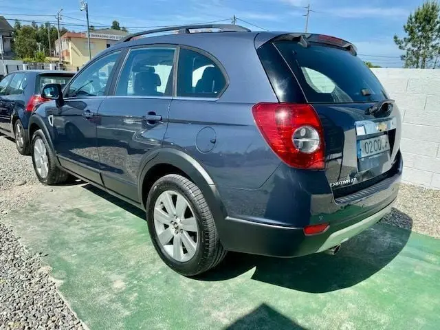 Chevrolet Captiva Captiva 2.0 D LT Medium 4