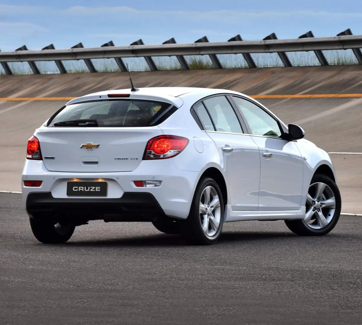 Chevrolet Cruze Cruze 1.4 T LTZ 2