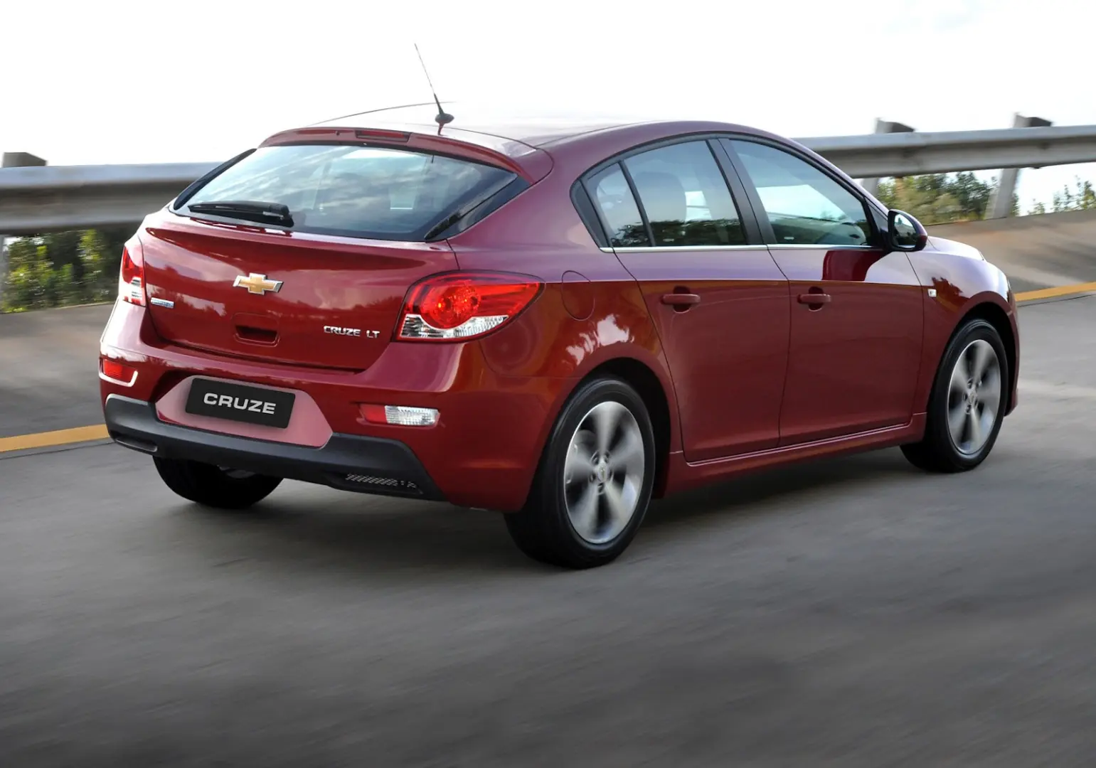 Chevrolet Cruze Cruze 1.4 T Sport Plus 6