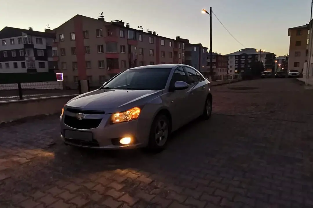 Chevrolet Cruze Cruze 1.6 LS Plus 2