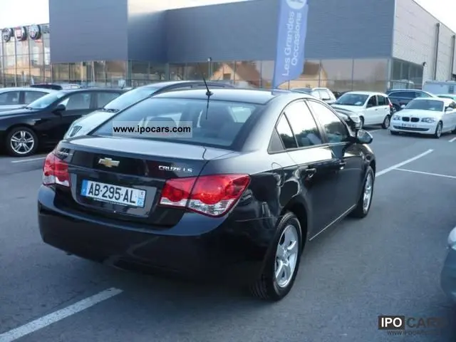 Chevrolet Cruze Cruze 1.6 LS Plus 4