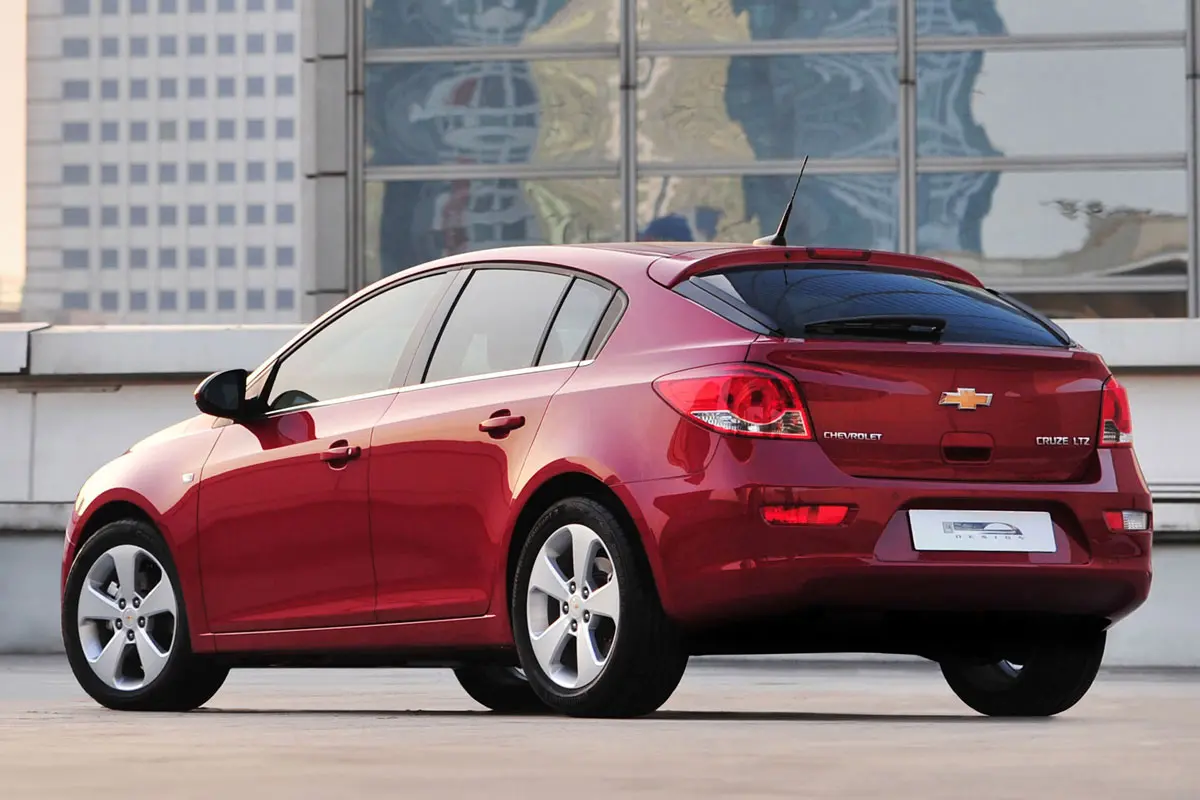Chevrolet Cruze Cruze 1.6 LT 4