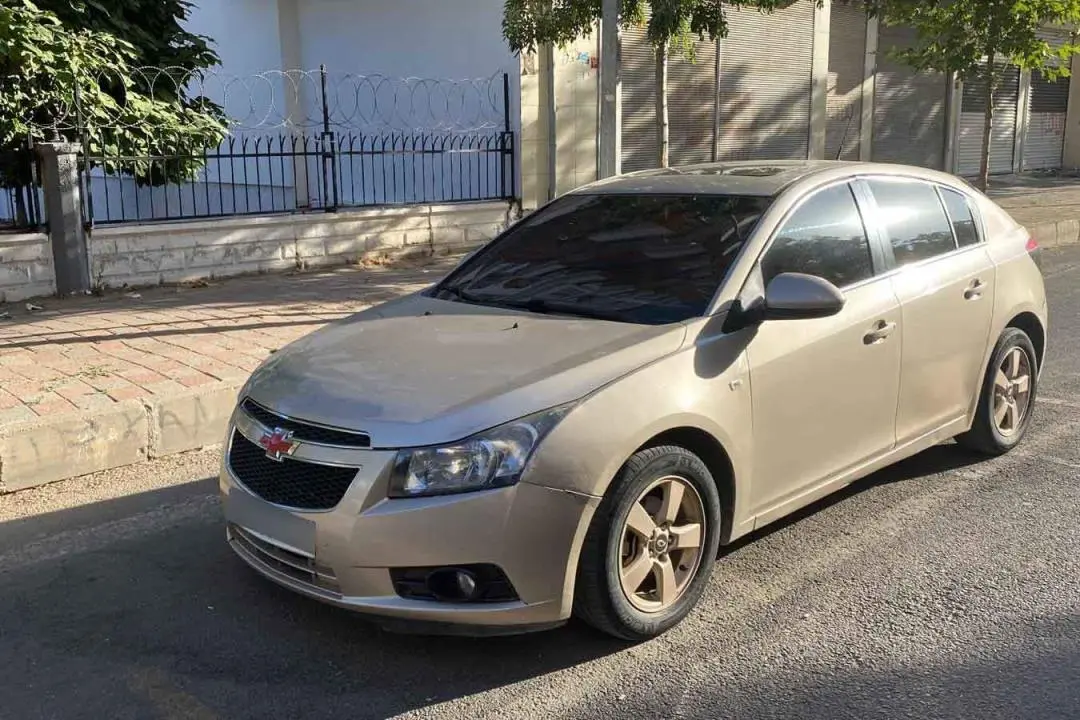 Chevrolet Cruze Cruze 1.6 LT Plus 4