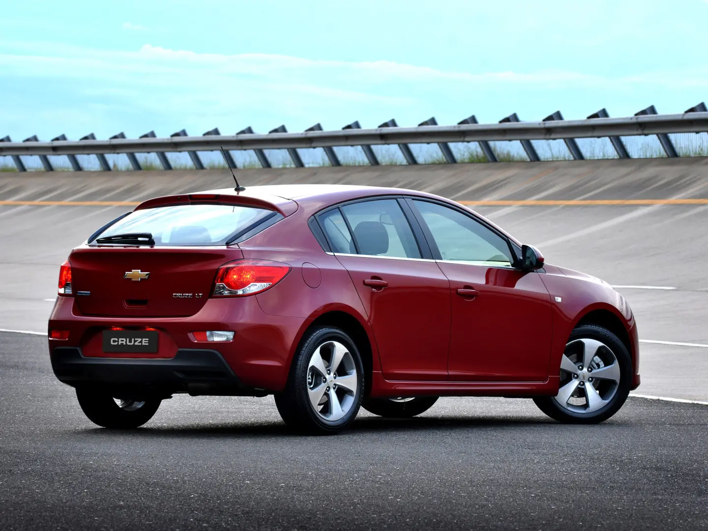 Chevrolet Cruze Cruze 1.6 Sport Plus 6