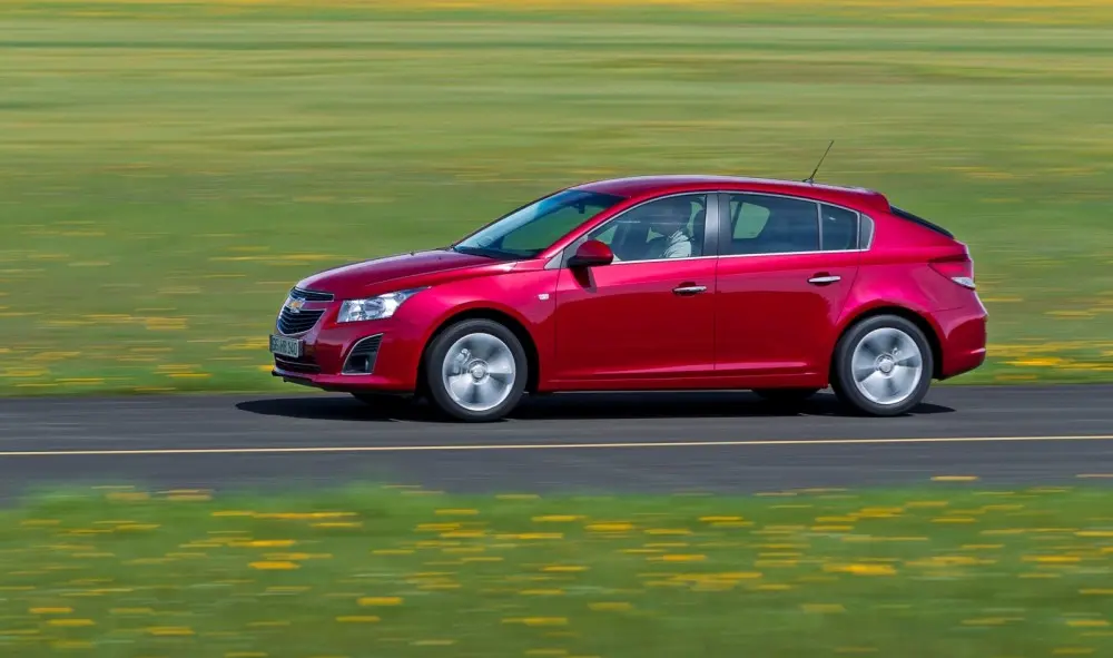 Chevrolet Cruze Cruze 1.6 LT Plus 2