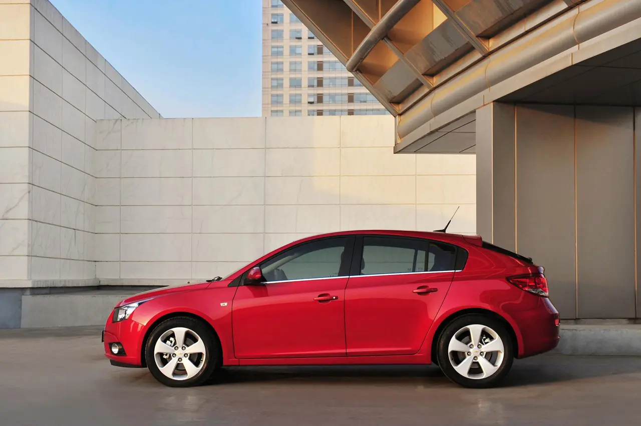 Chevrolet Cruze Cruze 2.0 D LT 5