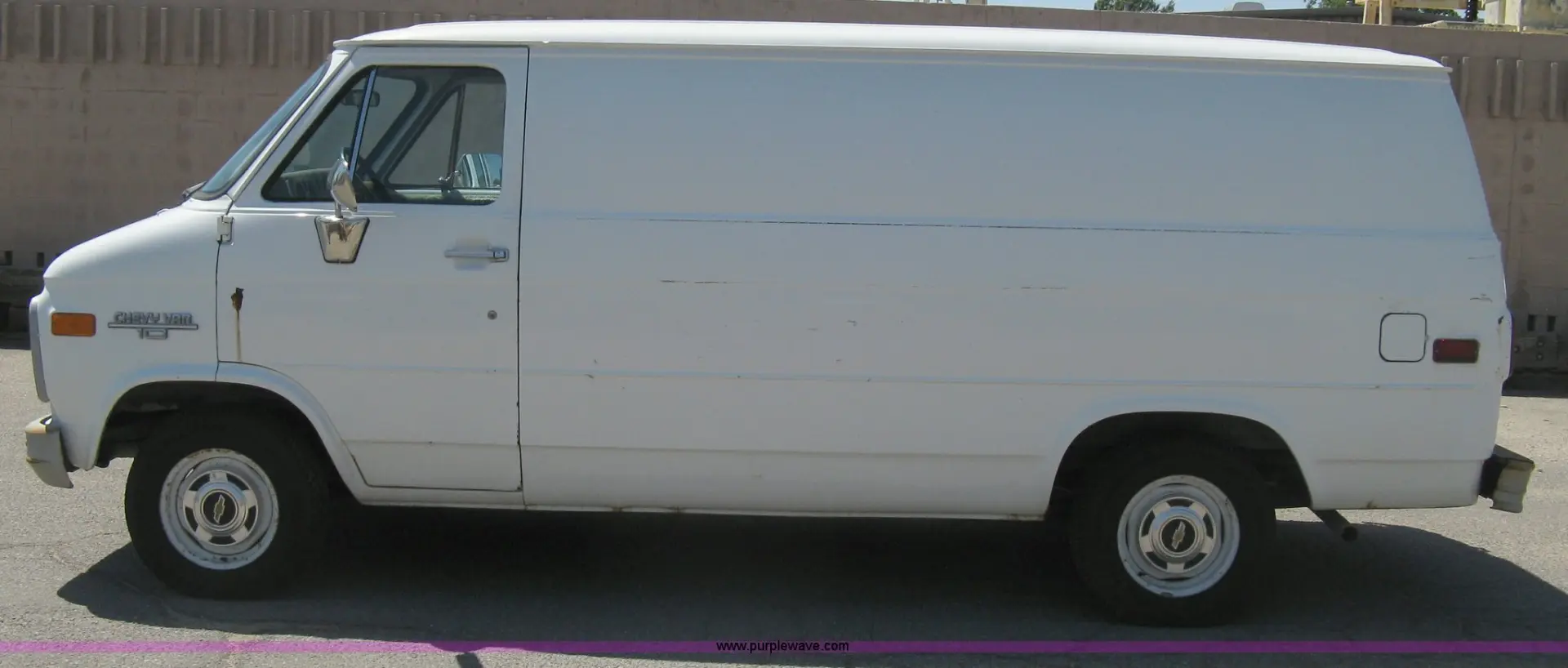 Chevrolet  G Van G10 2