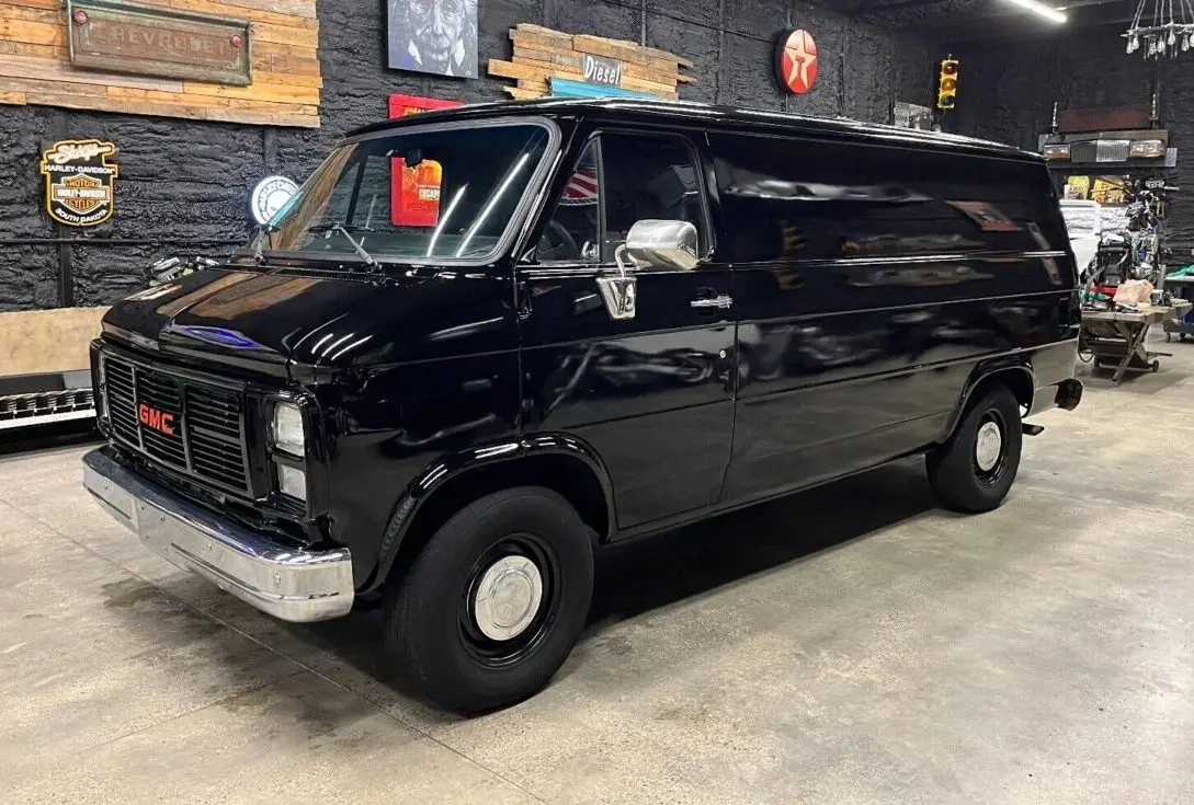 Chevrolet  G Van G20 3