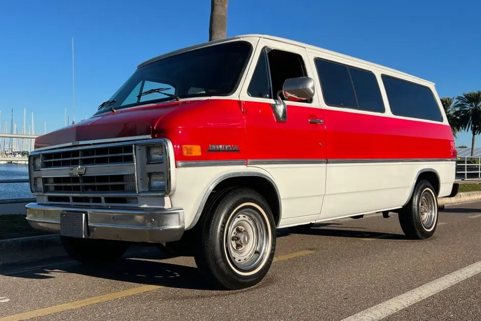 Chevrolet  G Van G20 0
