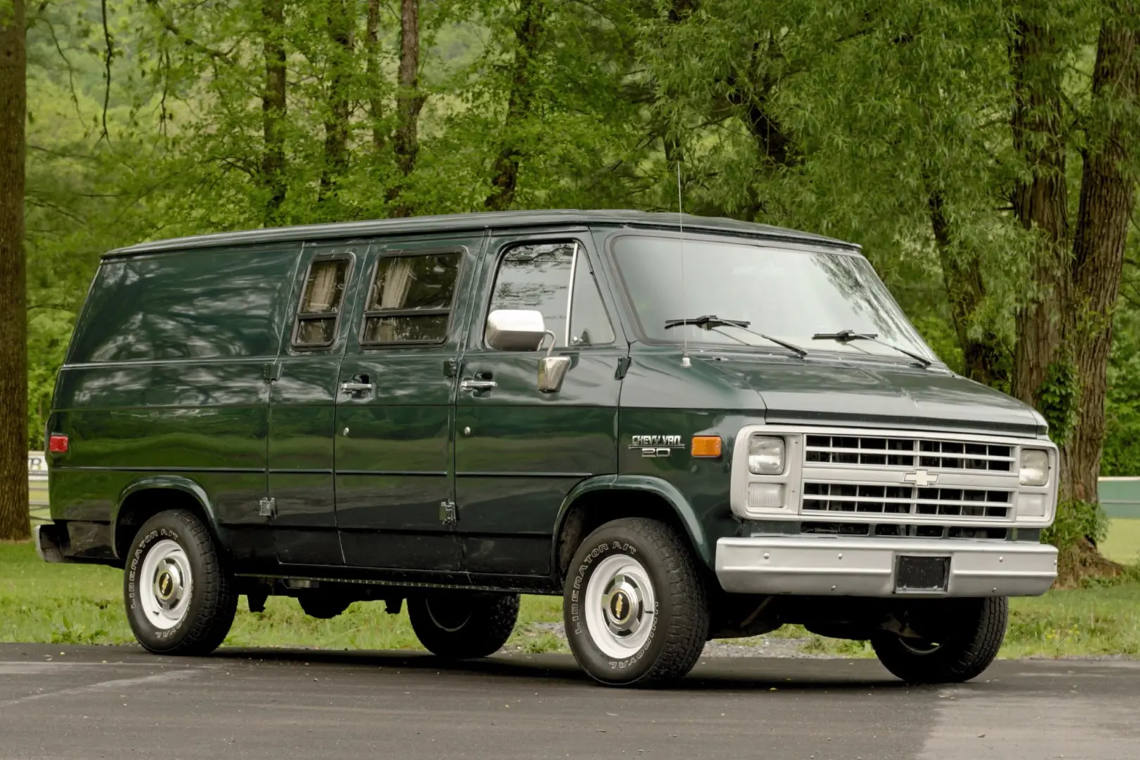 Chevrolet  G Van G20 1
