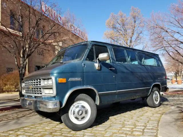 Chevrolet  G Van G30 Extended 2