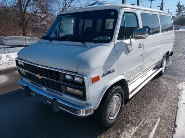 Chevrolet  G Van G30 Extended 4
