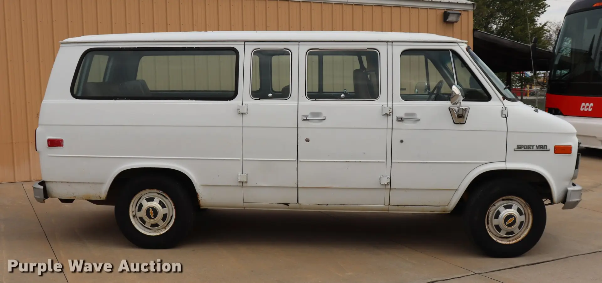 Chevrolet  G Van G30 HD 6