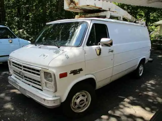 Chevrolet  G Van G30 HD 4