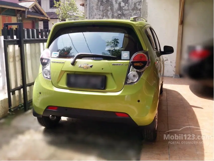 Chevrolet Spark Spark 1.2 LT 4