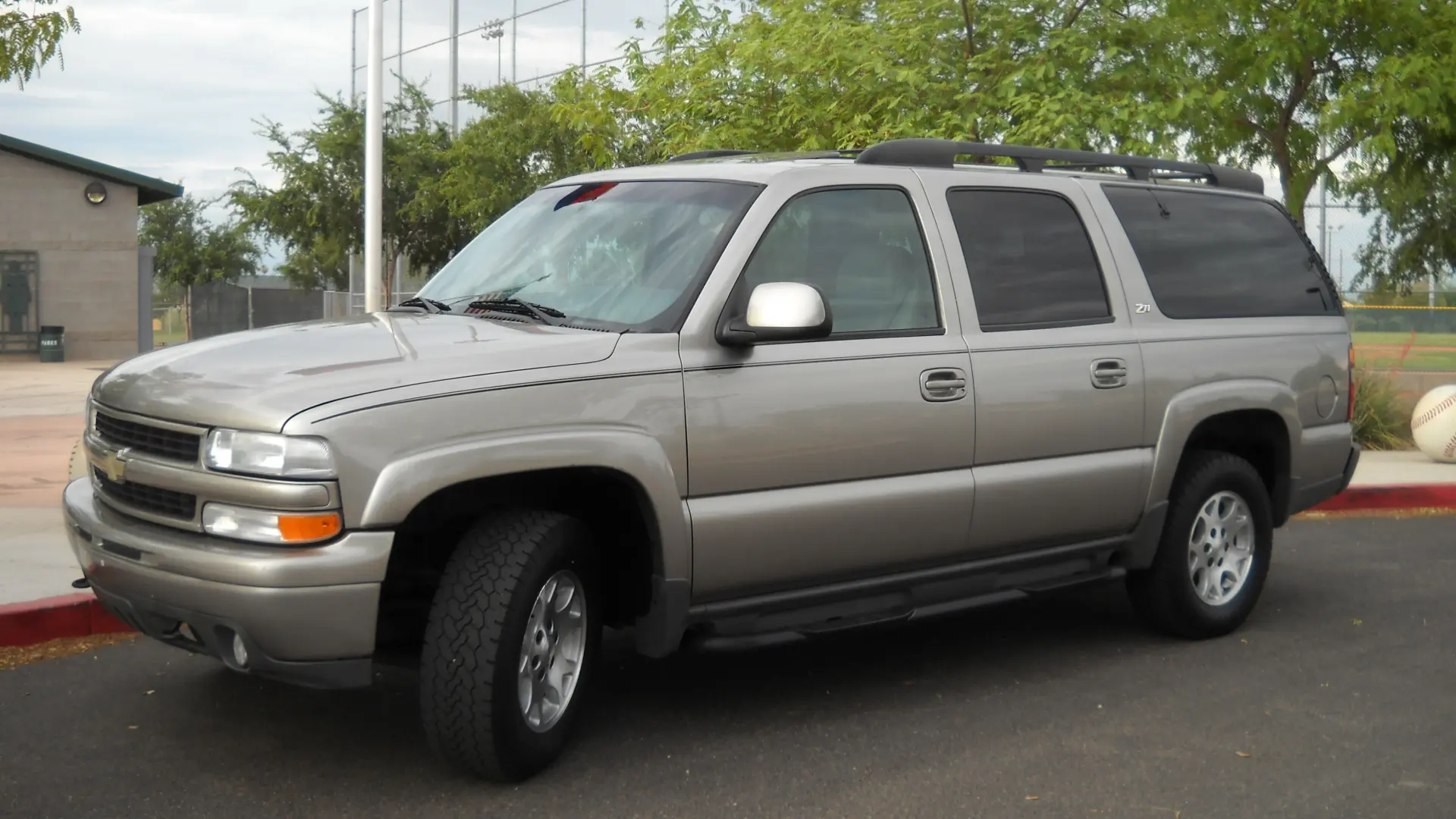 Chevrolet Suburban Suburban 5.3 V8 AWD 5