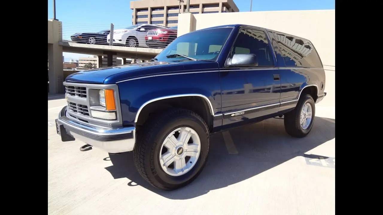 Chevrolet Tahoe Tahoe 5.7 V8 AWD Base 2
