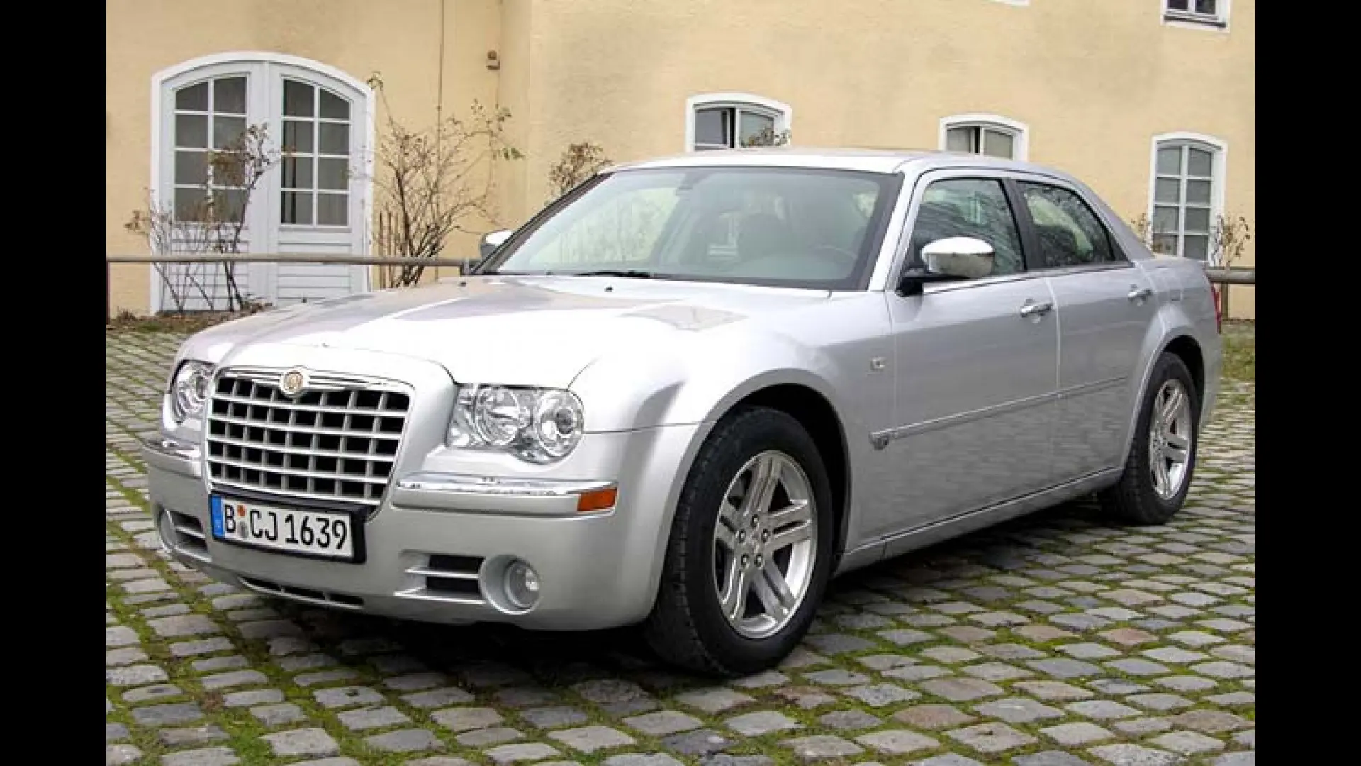 Chrysler  300C 2.7 5