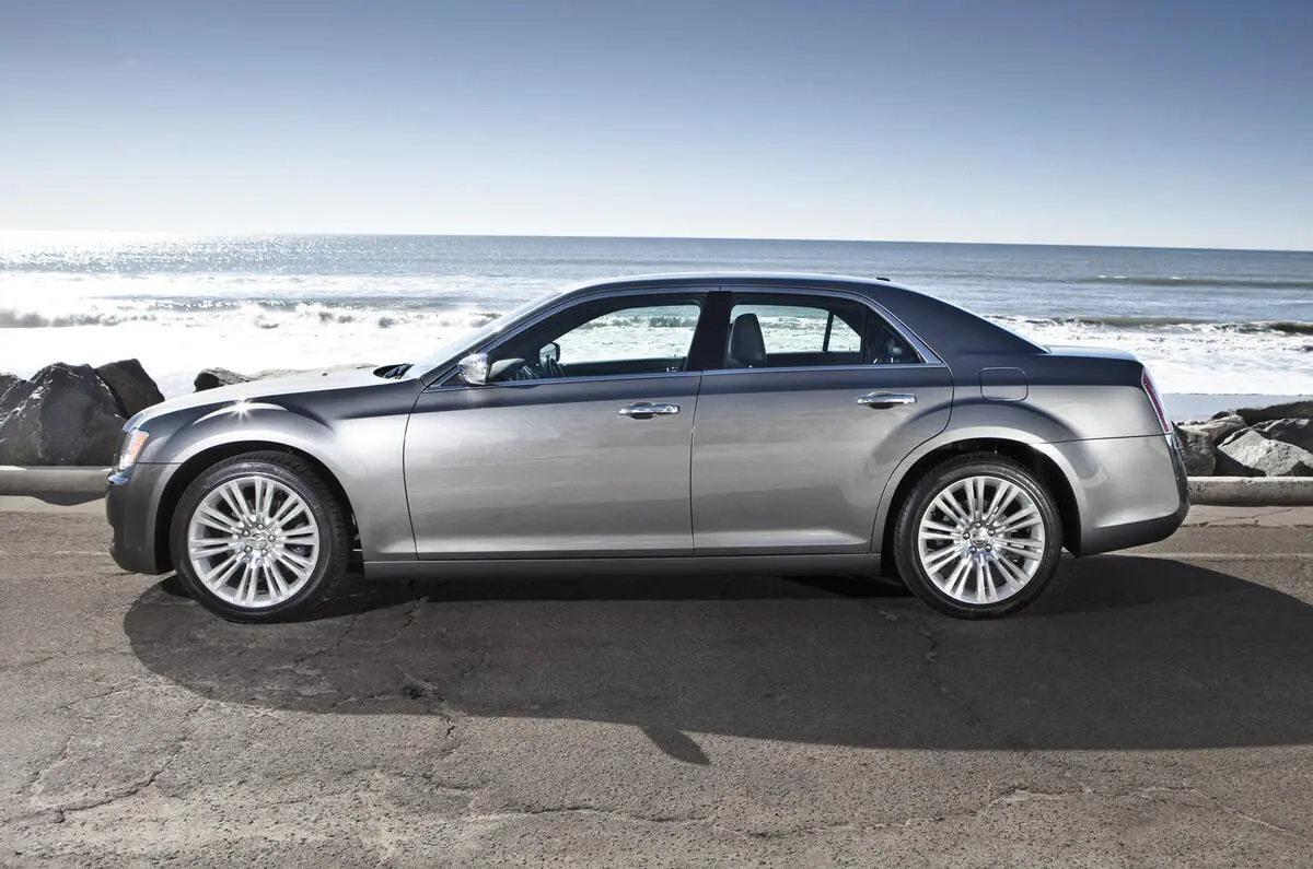 Chrysler  300C 3.6 V6 5